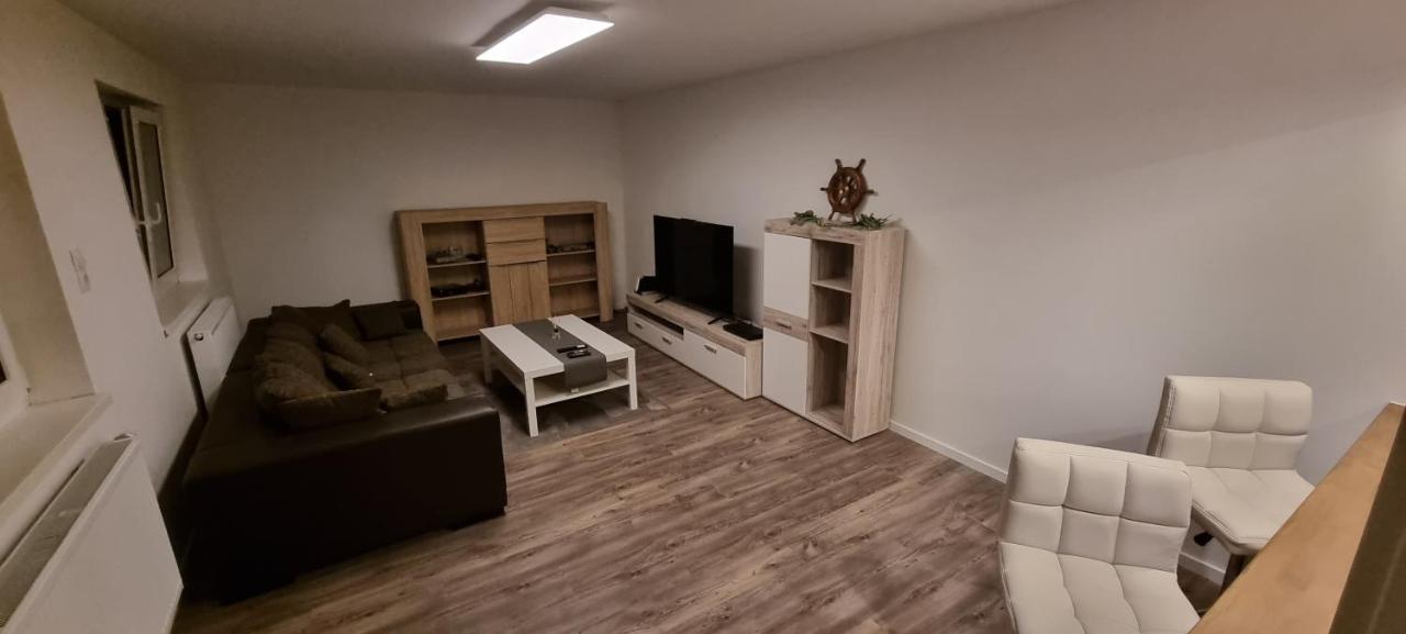 3 Zimmer Ferienwohnung In Jever Eksteriør billede