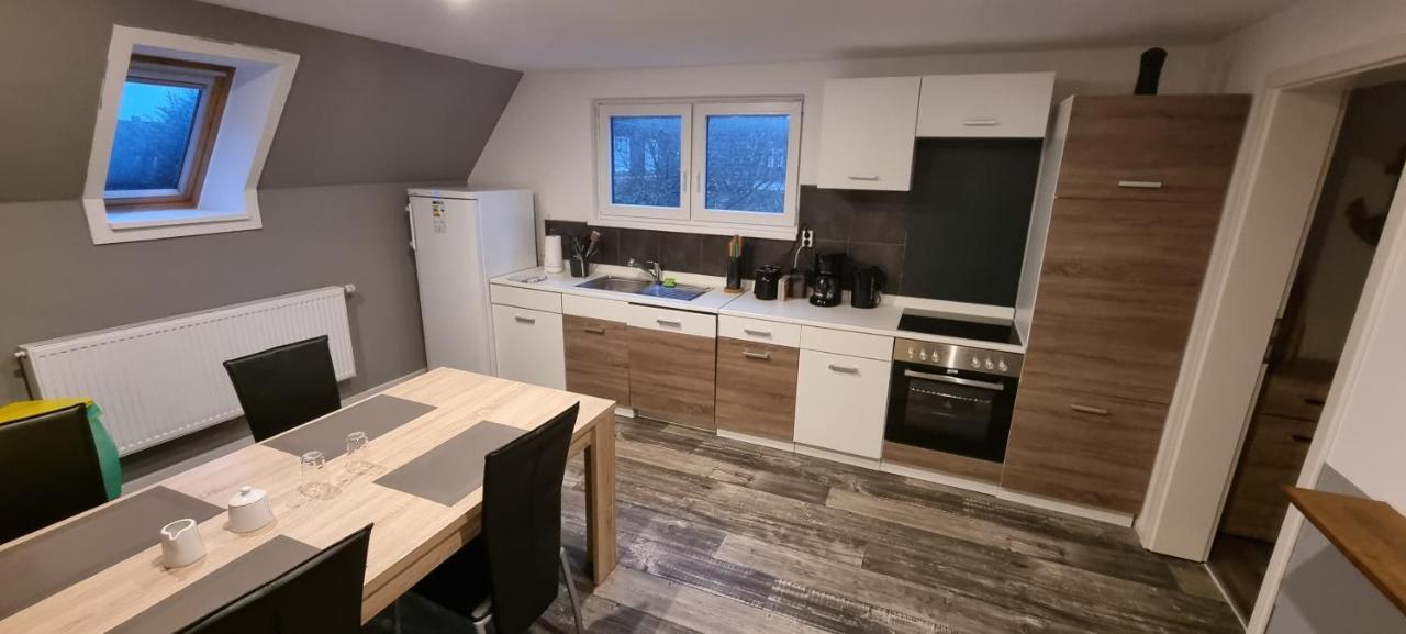 3 Zimmer Ferienwohnung In Jever Eksteriør billede